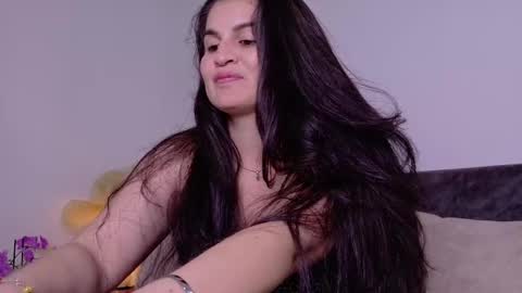 Snapshot of liz_devine chatting on September 2025 05:02:01 PM liz online show from September 2025 05:02:01 PM