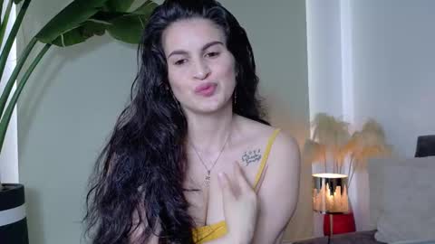 Snapshot of liz_devine chatting on October 2025 03:44:02 PM liz online show from October 2025 03:44:02 PM