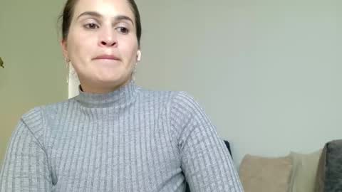 Snapshot of liz_devine chatting on November 2025 06:12:01 PM liz online show from November 2025 06:12:01 PM