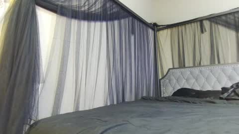 Jay-Liz online show from September 2025 04:47:01 AM