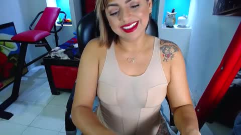 Snapshot of liz_tyler chatting on December 2024 12:19:02 AM Liz Tyler online show from December 2024 12:19:02 AM