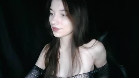 Liza  Kitty online show from December 2025 12:23:02 PM