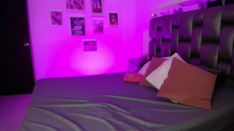 Snapshot of liza_honey chatting on January 2025 03:55:02 AM liza honey online show from January 2025 03:55:02 AM