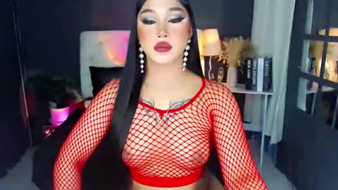 Snapshot of lizalegrand chatting on December 2024 10:53:02 PM Liza online show from December 2024 10:53:02 PM