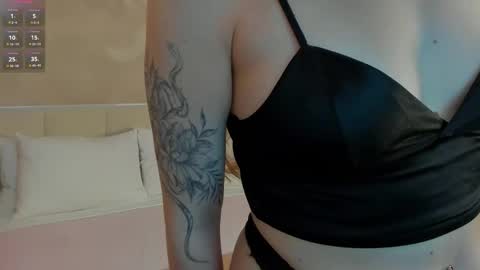 lizaloststar online show from November 2025 01:40:01 AM