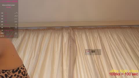 Snapshot of lizbethbiers chatting on February 2025 06:24:01 AM Hello there im Amelia Im new here Lets have fun online show from February 2025 06:24:01 AM