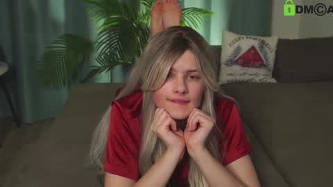 Snapshot of lizbethcoll chatting on February 2025 07:25:01 PM Sunnheart online show from February 2025 07:25:01 PM