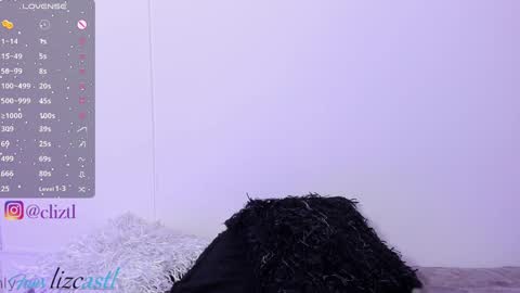 lizcastl online show from December 2024 03:43:02 PM