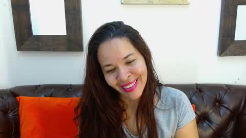 L I Z  E T H   online show from December 2025 09:11:01 PM