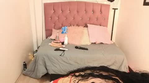 Snapshot of lizha_milf chatting on June 2026 07:02:01 PM Lizha online show from June 2026 07:02:01 PM