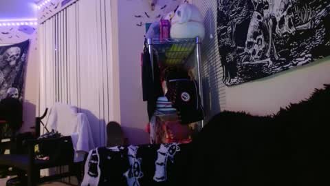 Lizz  online show from September 2025 03:52:01 AM