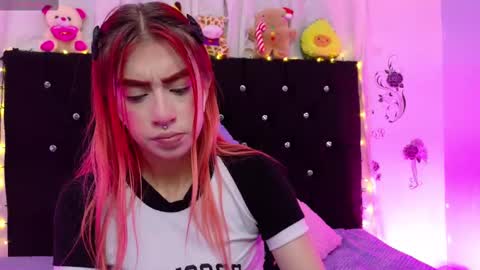 Snapshot of lizz_bela1 chatting on November 2025 10:48:01 PM Lizz online show from November 2025 10:48:01 PM