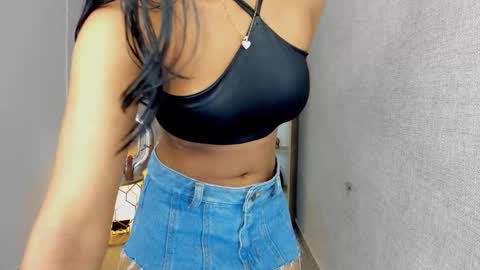 Lizza  online show from February 2026 12:19:01 PM