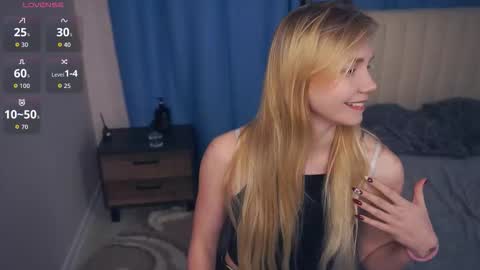 Snapshot of lizzetteavent chatting on November 2025 06:19:01 PM Megan online show from November 2025 06:19:01 PM