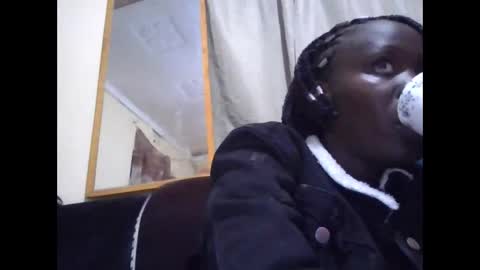 Snapshot of lizzie2020 chatting on May 2026 06:53:01 PM lizzie2020 online show from May 2026 06:53:01 PM