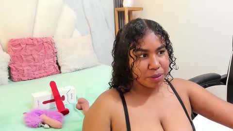 lizzie_williamss online show from November 2025 03:05:01 AM