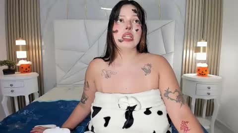 Lizzie Big Boobs online show from October 2025 08:42:01 PM
