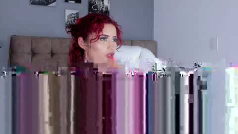 lizzy_red_ online show from April 2026 08:56:01 PM