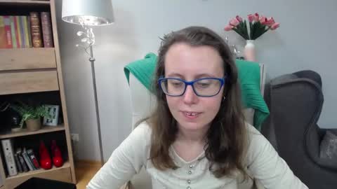 Lizzy online show from March 2026 05:22:02 AM