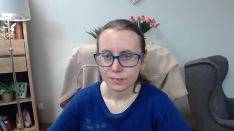 Snapshot of lizzy_sparkle chatting on April 2026 04:30:01 AM Lizzy online show from April 2026 04:30:01 AM