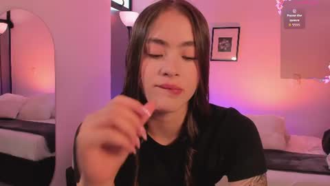 Snapshot of lizzycolins chatting on June 2026 06:10:01 PM Lizzy Colins online show from June 2026 06:10:01 PM