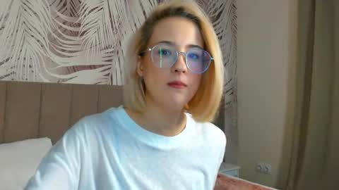 lizzysin online show from April 2026 01:50:01 AM