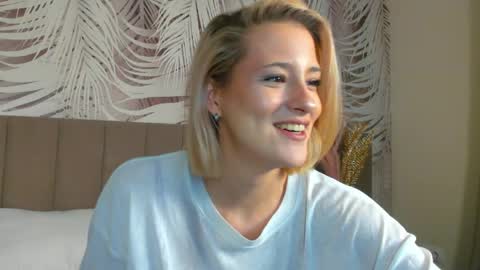 lizzysin online show from April 2026 01:52:02 AM