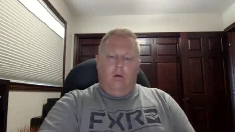 Snapshot of lkn4fun32 chatting on March 2026 10:47:02 PM lkn4fun32 online show from March 2026 10:47:02 PM