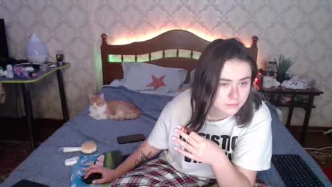 Snapshot of llevella chatting on January 2025 01:42:02 AM Sevy online show from January 2025 01:42:02 AM