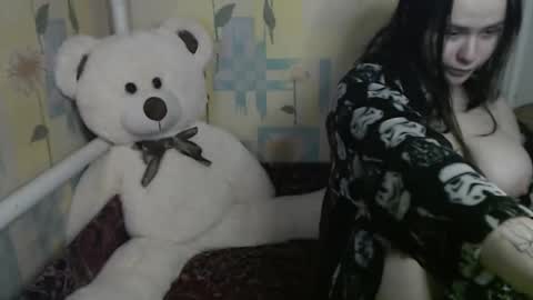 Snapshot of llevella chatting on October 2025 09:46:02 AM Sevy online show from October 2025 09:46:02 AM