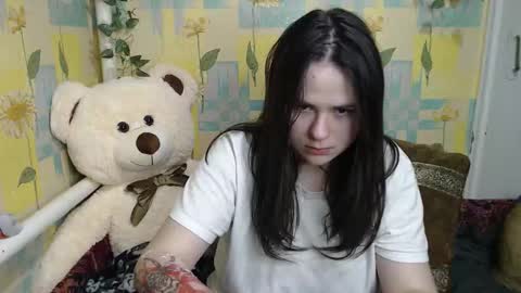 Snapshot of llevella chatting on November 2025 08:51:01 PM Sevy online show from November 2025 08:51:01 PM