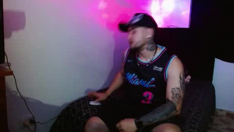 Snapshot of lliamm_2 chatting on November 2025 08:09:01 AM lliamm 2 online show from November 2025 08:09:01 AM