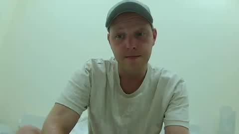 Snapshot of lobert96 chatting on July 2026 08:27:01 PM lobert96 online show from July 2026 08:27:01 PM