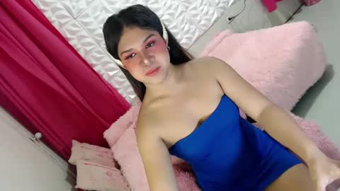 Thea online show from February 2025 10:13:01 PM