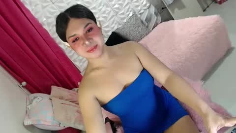 Thea online show from February 2025 09:31:01 PM