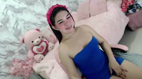 Thea online show from April 2026 08:31:01 PM