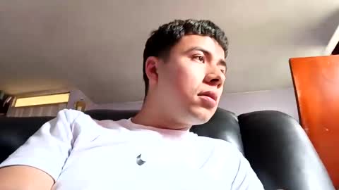 Snapshot of lof_ly08 chatting on March 2025 06:12:01 PM lof_ly08 online show from March 2025 06:12:01 PM