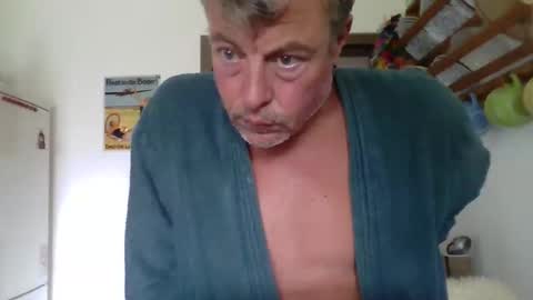 Snapshot of lofe_1978 chatting on June 2026 08:27:02 AM lofe_1978 online show from June 2026 08:27:02 AM