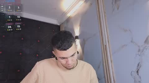 logan_and_rachel online show from April 2026 07:40:01 PM