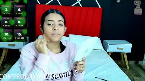 Logan and Chloe online show from December 2025 11:48:01 AM