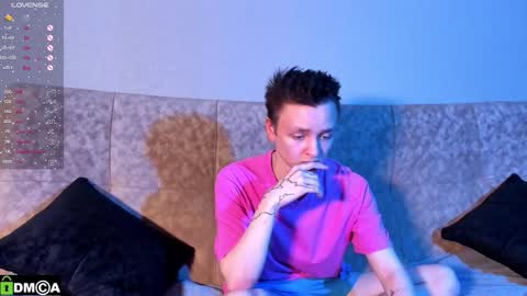 Logan online show from November 2025 07:58:01 PM