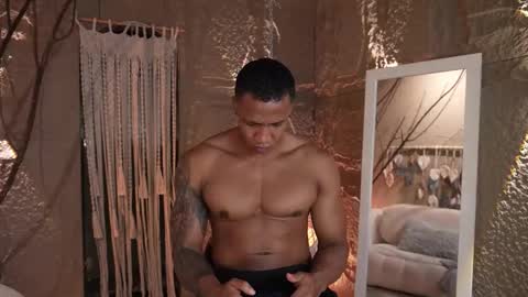 logan_varela online show from September 2025 10:49:01 AM