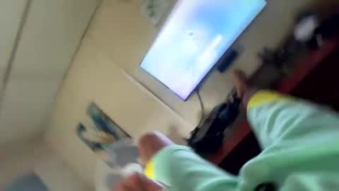 logandaimond online show from December 2025 04:56:01 PM