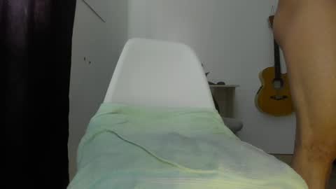 Snapshot of loganhot22 chatting on January 2025 04:24:01 PM Logan online show from January 2025 04:24:01 PM