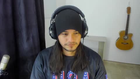 Snapshot of loganhot22 chatting on January 2025 06:05:01 AM Logan online show from January 2025 06:05:01 AM