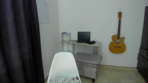 Snapshot of loganhot22 chatting on January 2025 09:36:02 AM Logan online show from January 2025 09:36:02 AM