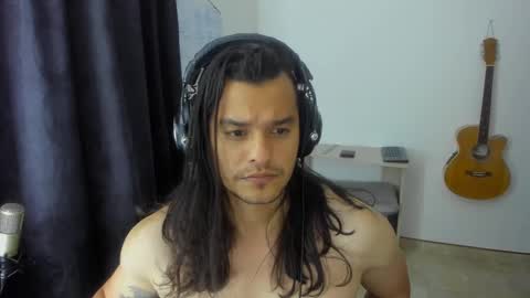 Snapshot of loganhot22 chatting on February 2025 12:10:02 AM Logan online show from February 2025 12:10:02 AM