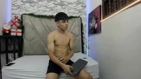 loganjhonson online show from November 2025 02:54:01 AM