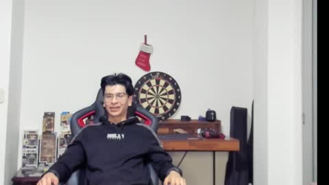 Snapshot of logannick chatting on January 2025 08:08:02 AM Logan online show from January 2025 08:08:02 AM