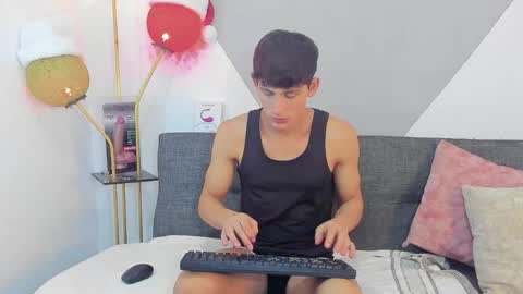 Snapshot of loganoficialx chatting on December 2024 09:11:02 AM loganoficialx online show from December 2024 09:11:02 AM